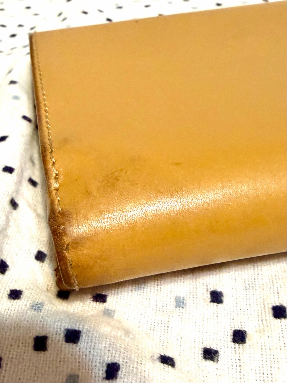 Vintage COACH British Tan Leather Trifold Wallet - Unisex Heritage Piece - Picture 9 of 11